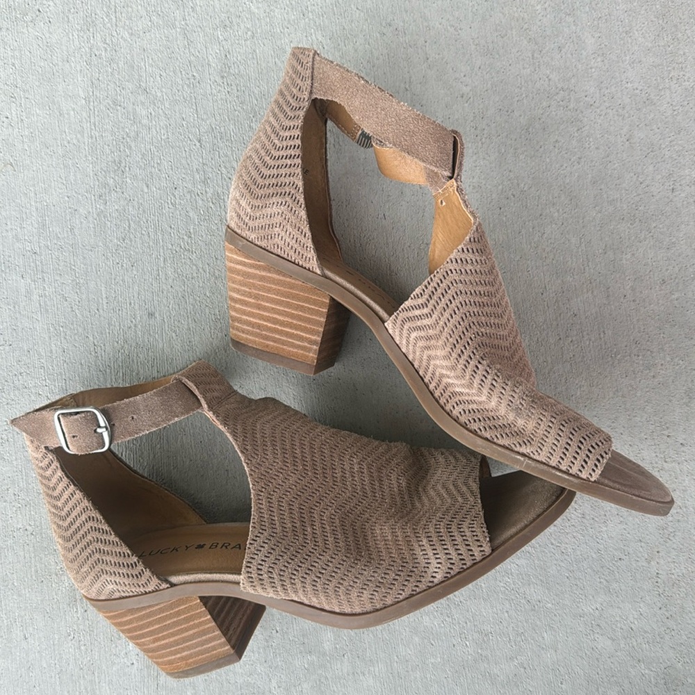 Lucky brand healed shoes leather, women’s size 6–Braxley